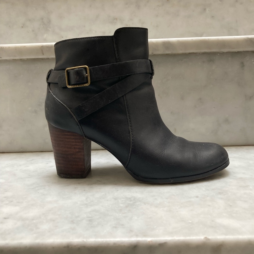 Cole Haan 8.5 heeled black bootie